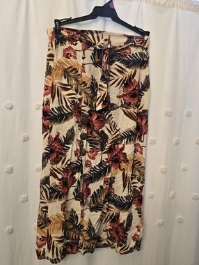 Lavender Sky Floral Tropical Skirt Size Medium-perfect Beach Vibe